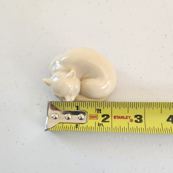 Vintage 1986 NETSUKE CAT The Franklin Mint Curio Cabinet Collection Cat Figurine - Picture 5 of 5